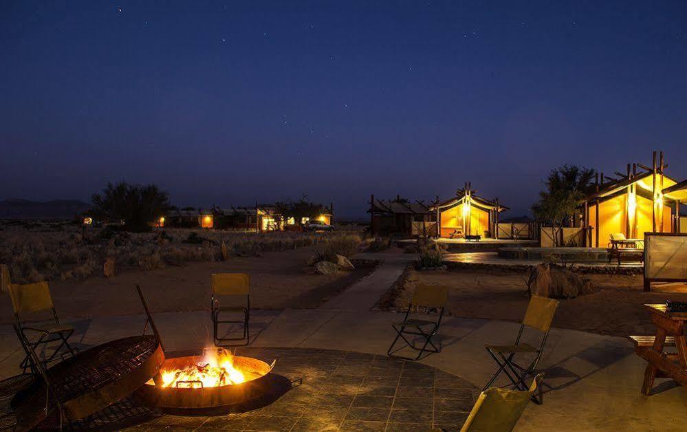 Desert Camp Сесрием Екстериор снимка
