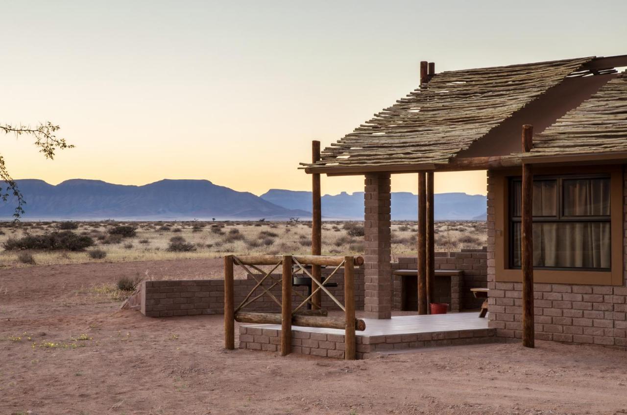 Desert Camp Сесрием Екстериор снимка