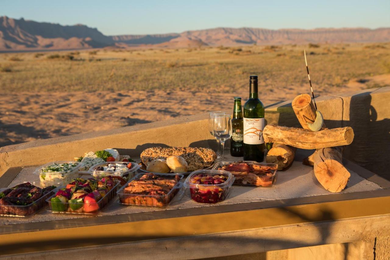 Desert Camp Сесрием Екстериор снимка