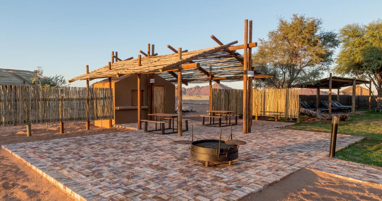 Desert Camp Сесрием Екстериор снимка