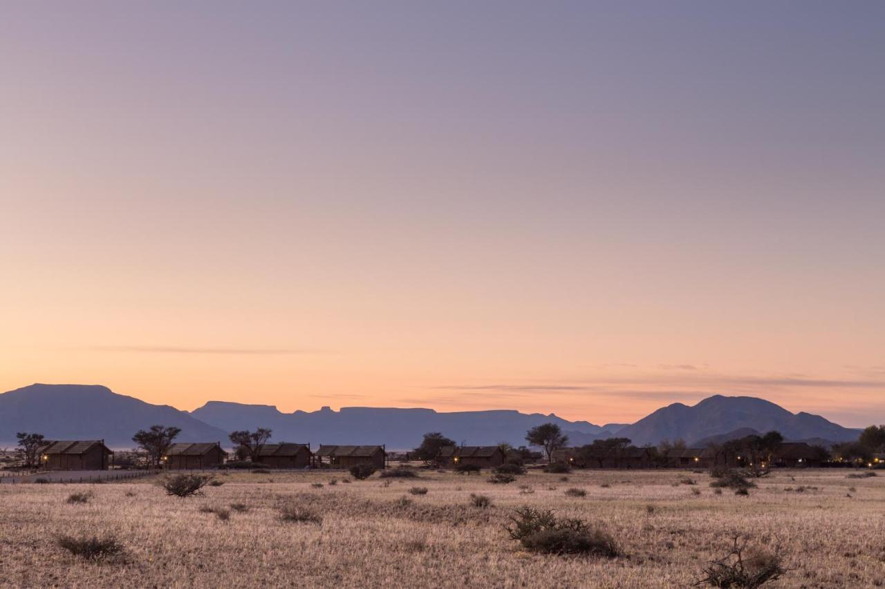 Desert Camp Сесрием Екстериор снимка